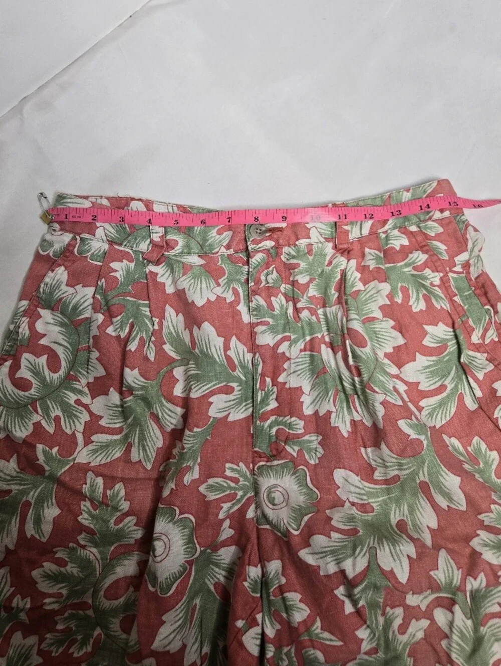 VINTAGE Banana Republic linen salmon pink safari pleated high waist shorts 32